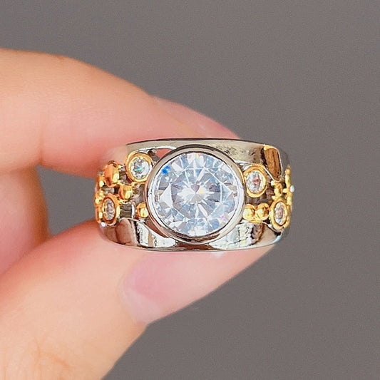Bague rétro étincelante en zircone cubique - Molinse